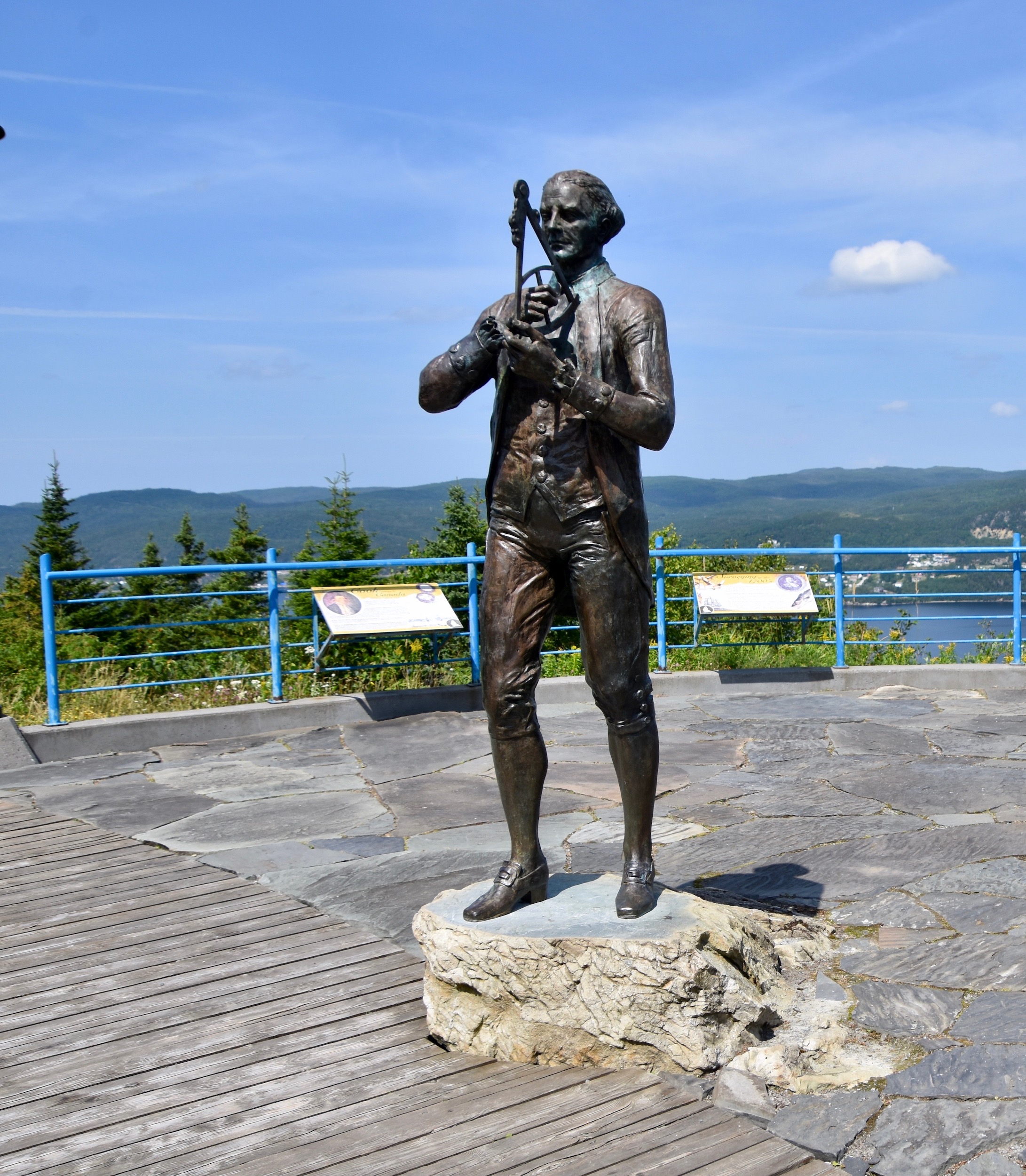 Captain Cook Monument - commemorating Cook's survey of the Bay of Islands 1764-1767